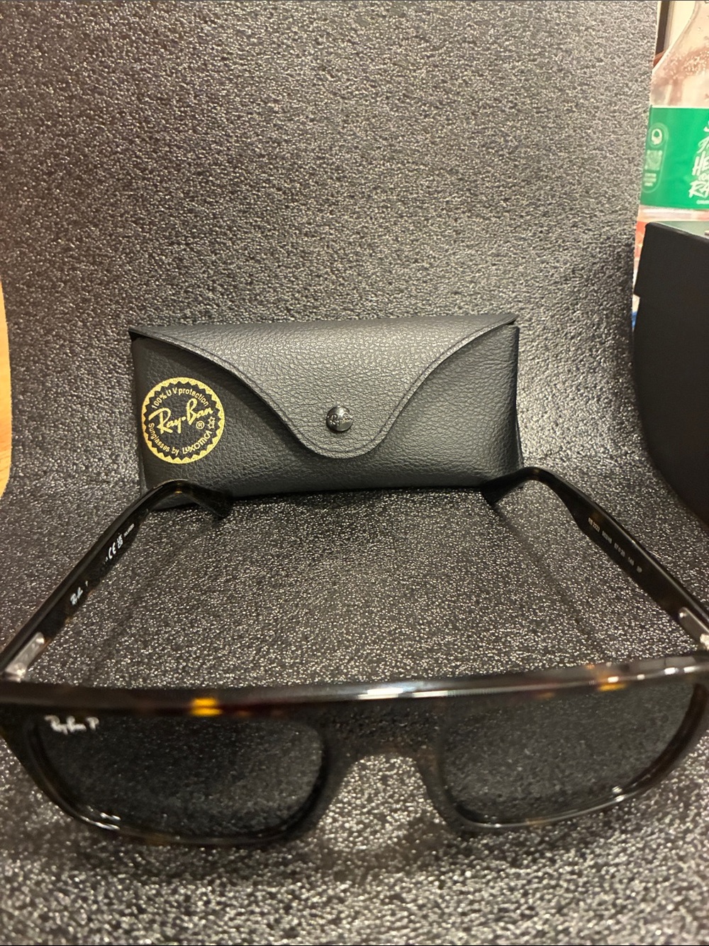 Ray-Ban Men’s Tortoiseshell RB2222 sunglasses